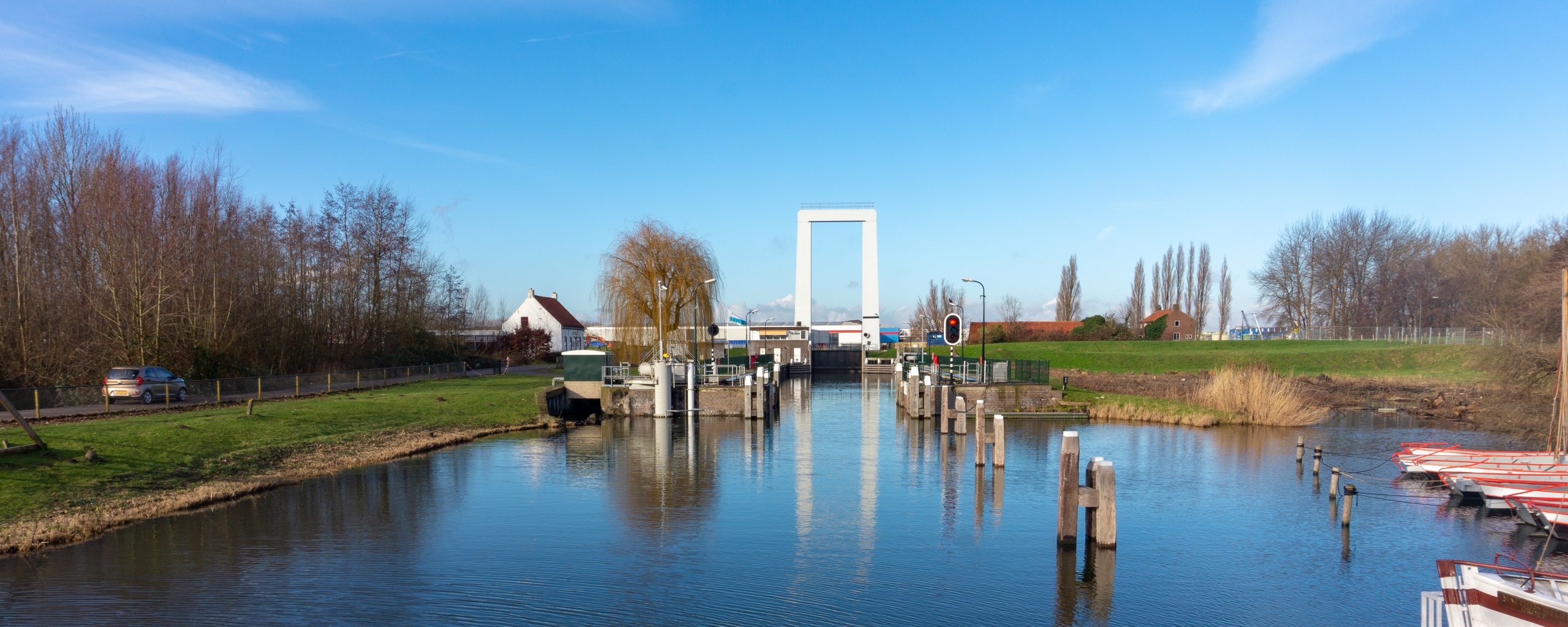 Sluis Roode Vaart vanaf de brug